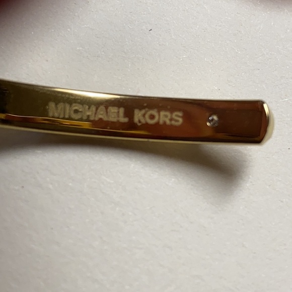 Michael Kors lTwo Tone Astor Open Cuff - Picture 4 of 4